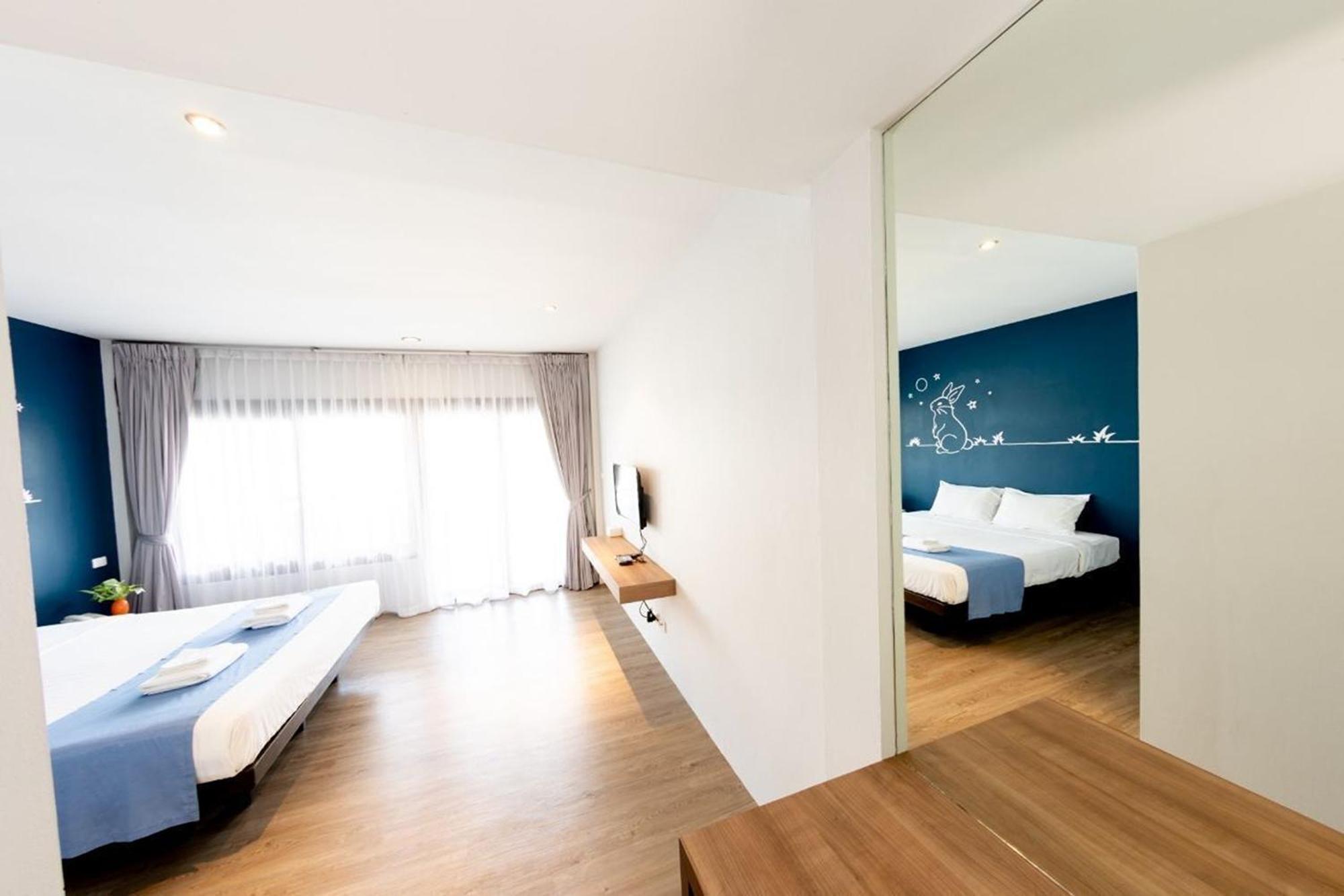 Kochira Hotel HHQ Exterior photo