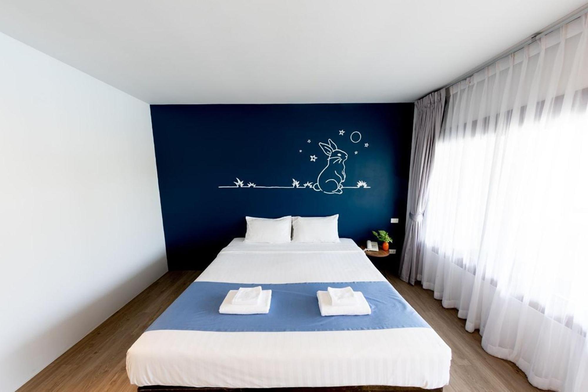 Kochira Hotel HHQ Exterior photo