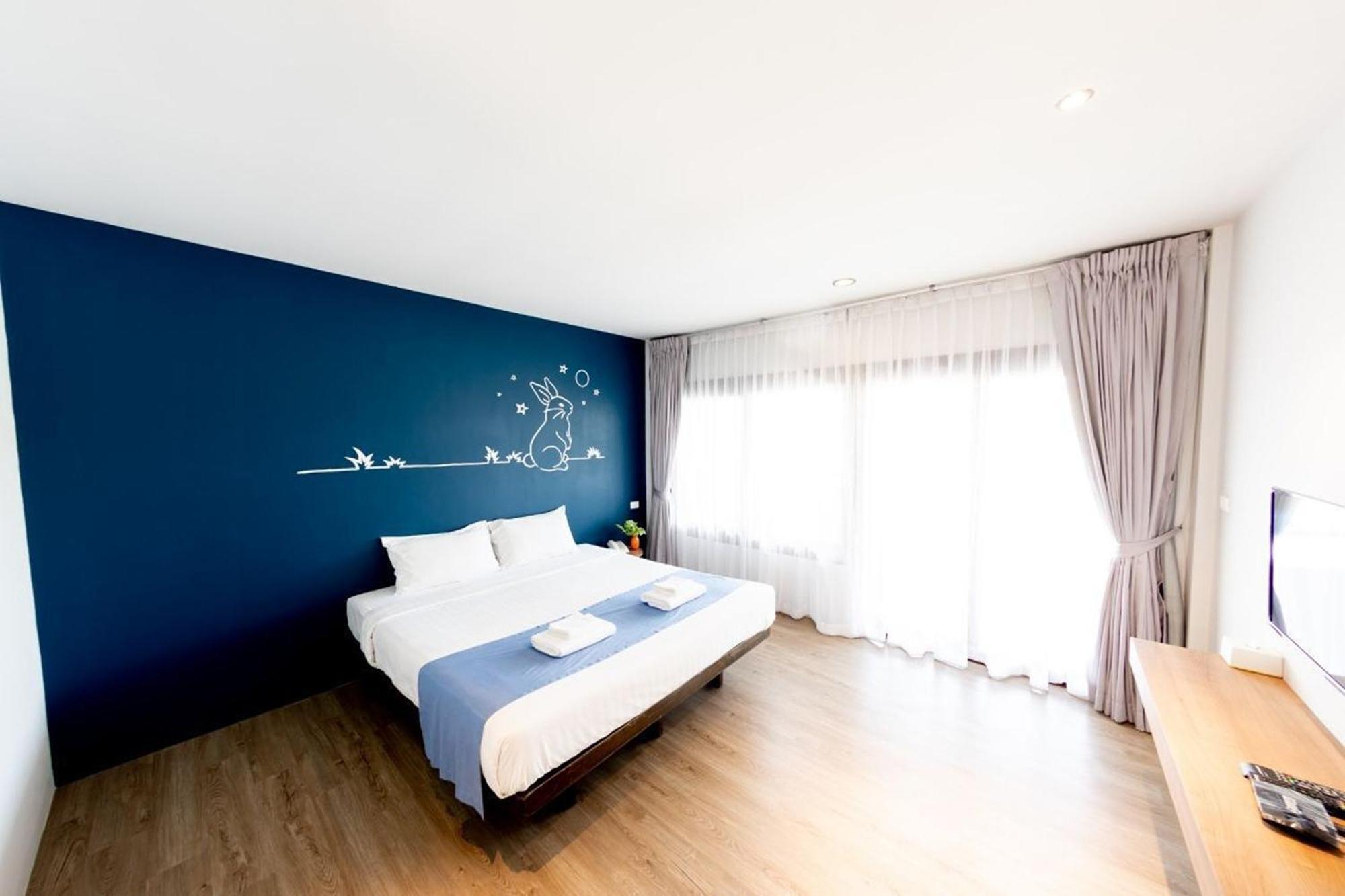 Kochira Hotel HHQ Exterior photo